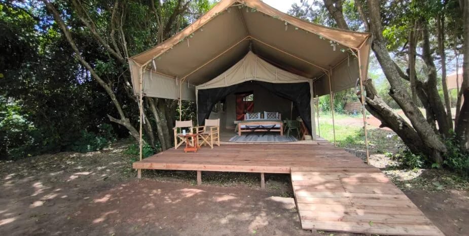 Julia's River Camp — VIP Camp 2 Night Safari – photo 1
